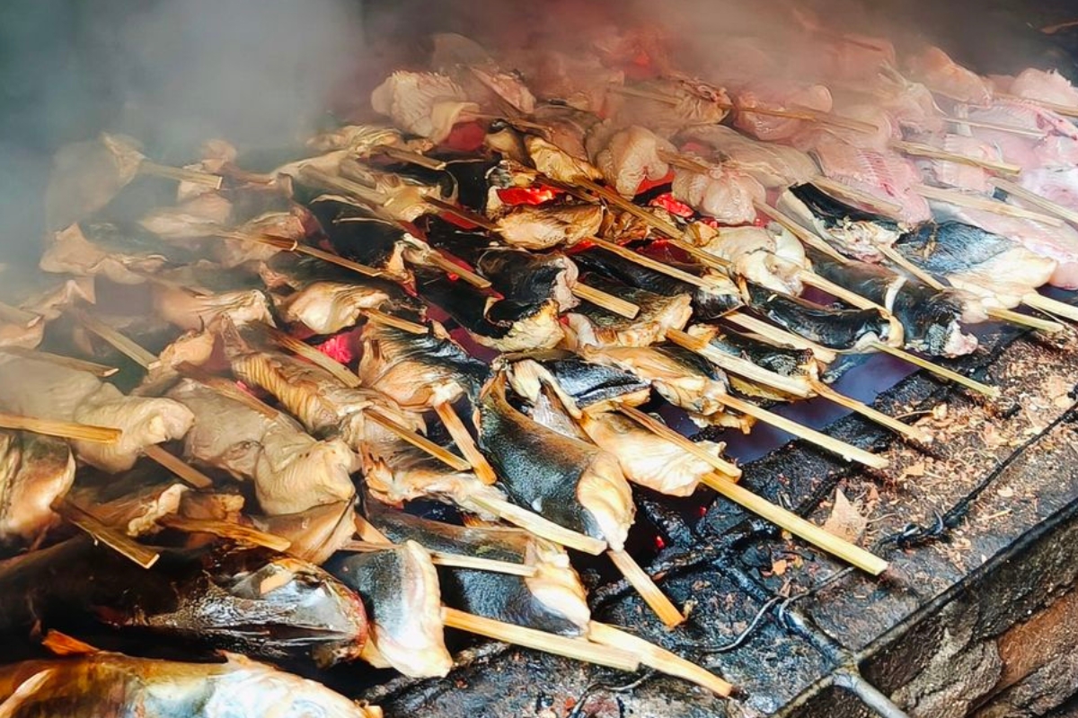 Menikmati Ikan Asap Khas Blimbingsari yang Bertahan Puluhan Tahun