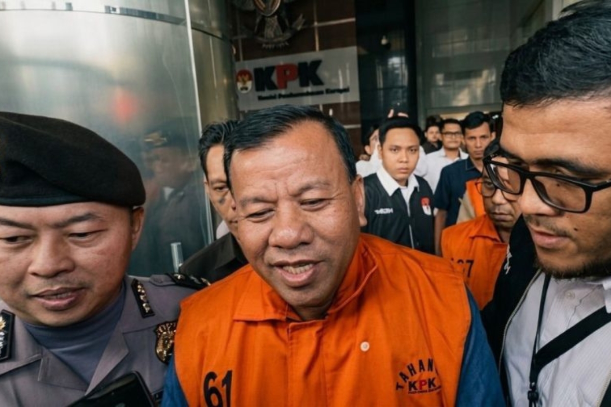 KPK Tetapkan Bupati Kuansing Tersangka Suap Mobil Land Cruiser