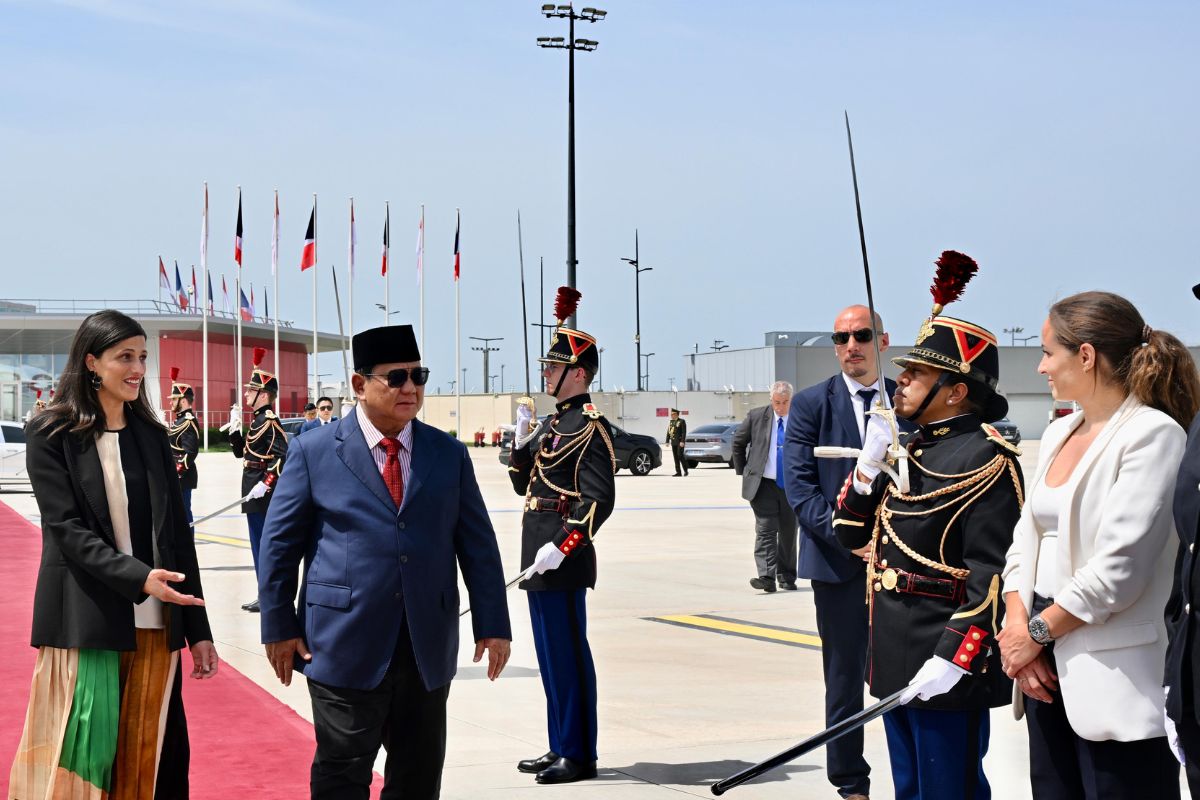Prabowo Rampungkan Kunjungan di Paris dan Bertolak ke Jakarta
