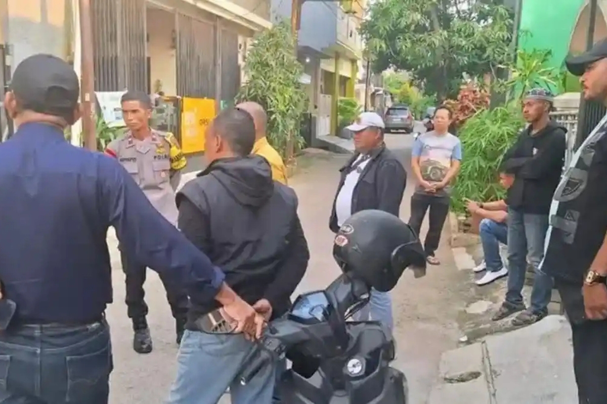 Polda Metro Gelar Olah TKP Kasus GRIB Jaya di Kediaman Ahmad Bahar