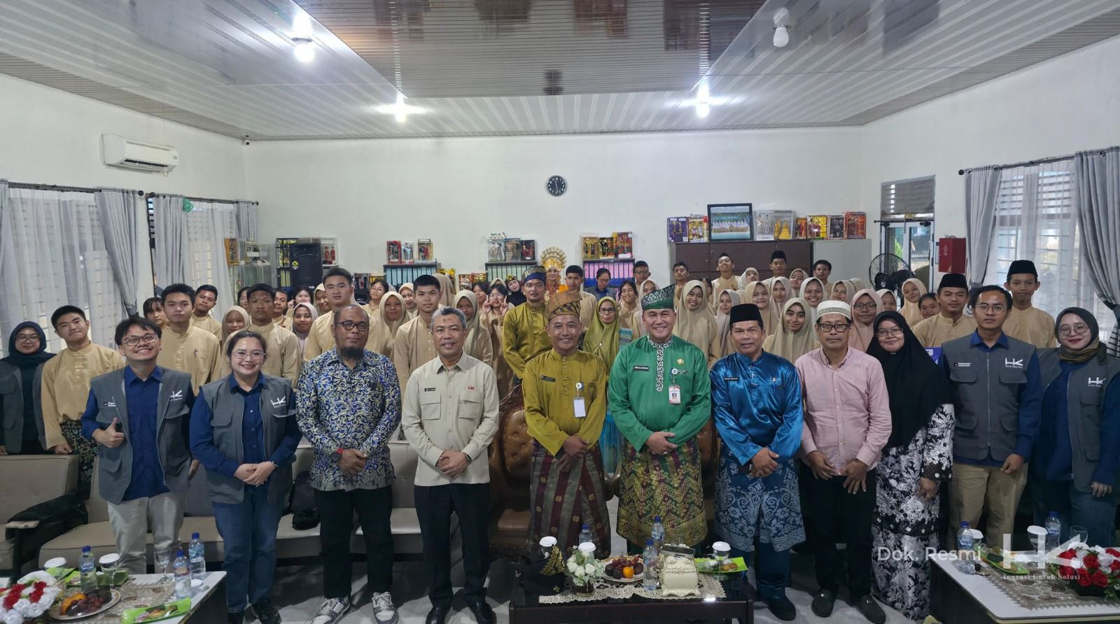 HK Mengajar Jadi Wadah Inspirasi dan Beasiswa bagi Pelajar di Sekitar Koridor JTTS