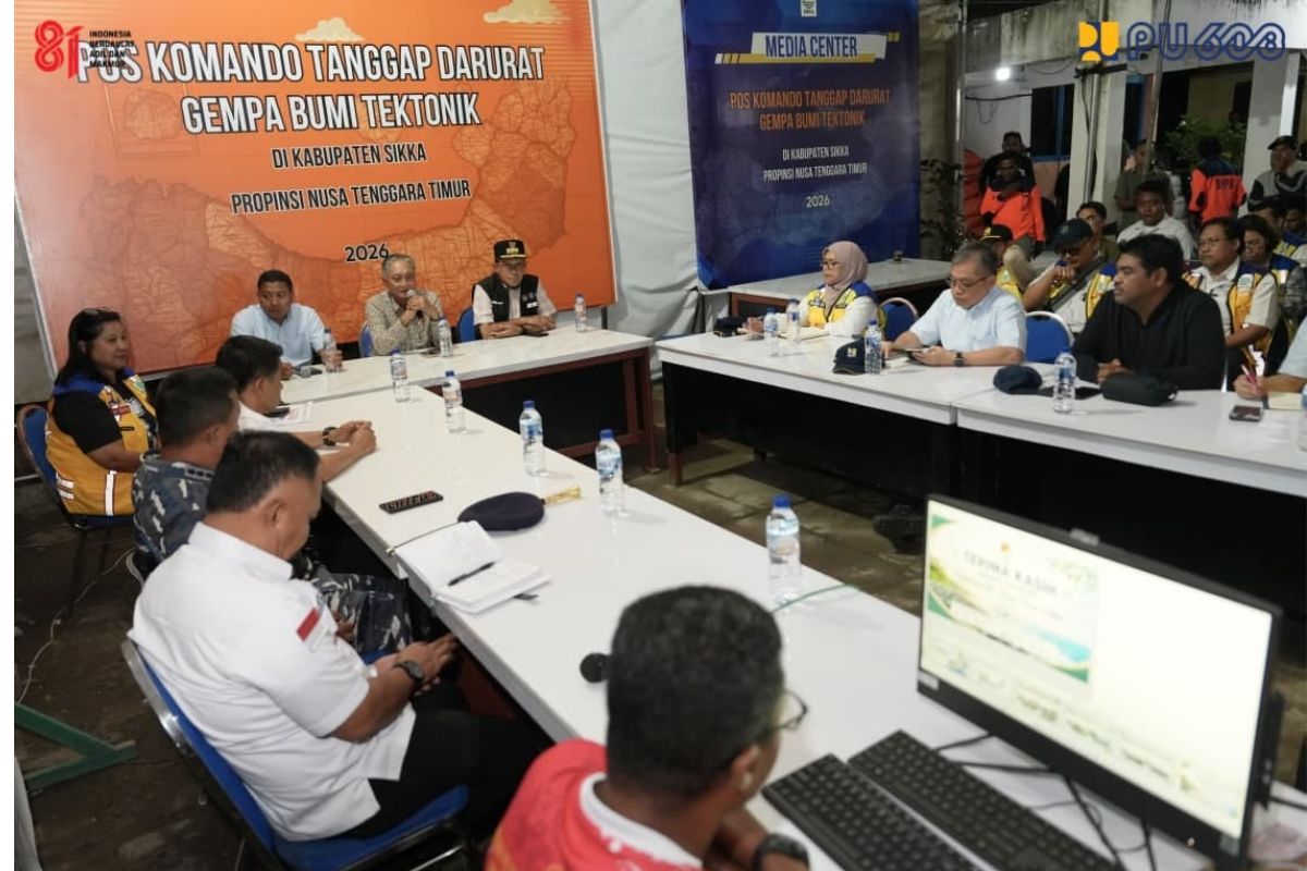 Akses Jalan Mulai Pulih, Menteri Dody Fokus Penanganan Sikka