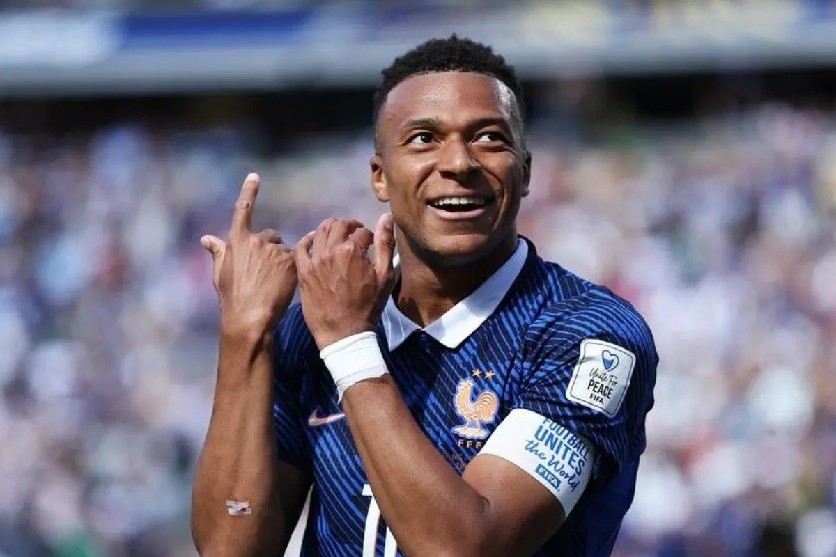Cetak Dua Gol, Mbappe Jadi Top Skor Sepanjang Masa Timnas Prancis