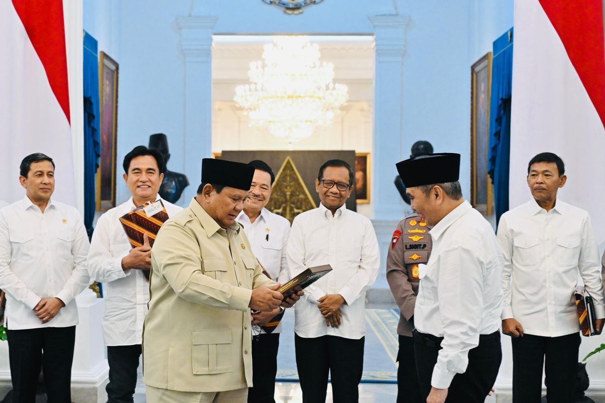 5 Berita Politik Terpopuler: Dari Agenda Prabowo sampai RUU Polri