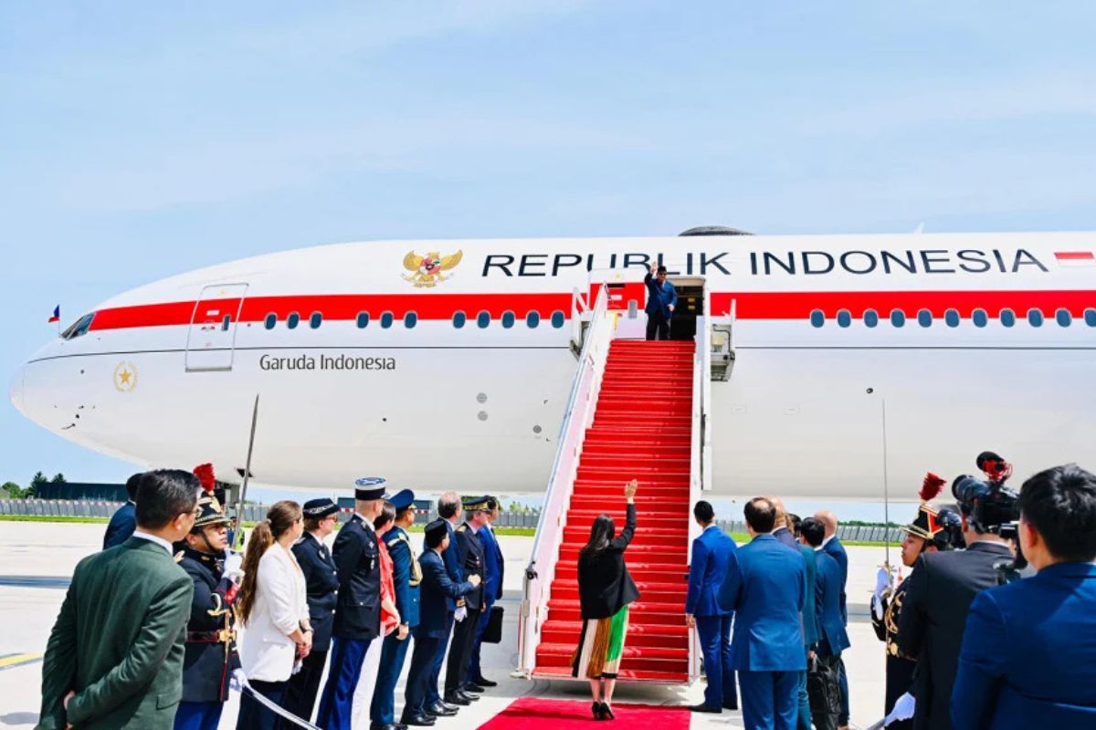 Prabowo Sering Kunker, Seskab Teddy Sebut Investasi Rp2.430 T Masuk