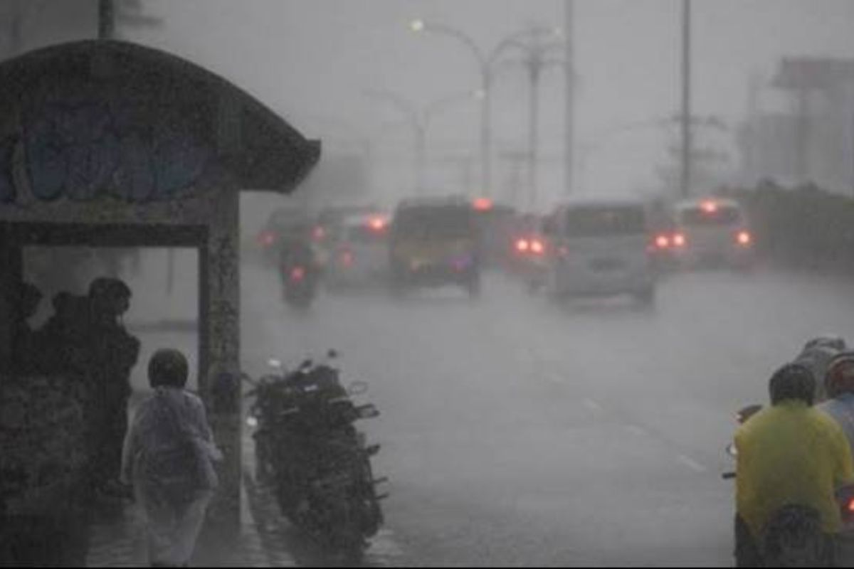 BMKG: Waspada Cuaca Ekstrem dan Hujan Merata di Indonesia Hari Ini