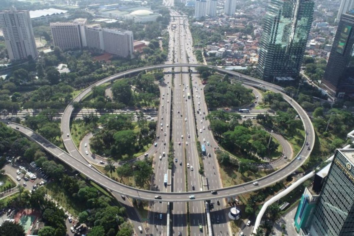 Tol Jakarta Pagi Ini: Cawang Hingga Kembangan Alami Kepadatan