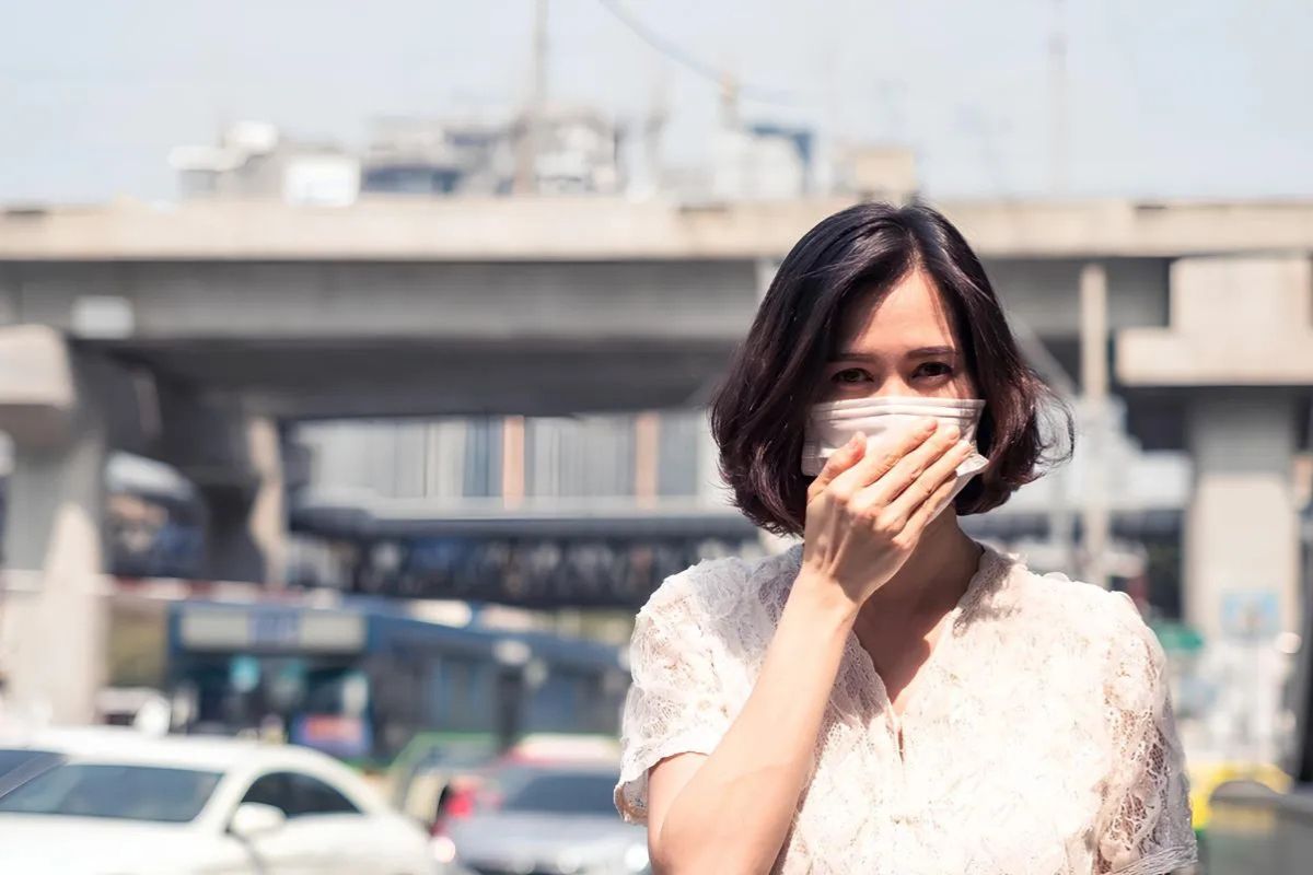 Udara Jakarta Terburuk Keempat Dunia, Warga Diimbau Pakai Masker