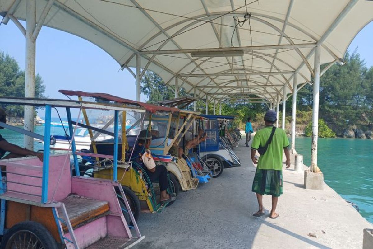 Pertamax Rp 21.000, Sopir Bentor Pulau Tidung Merugi