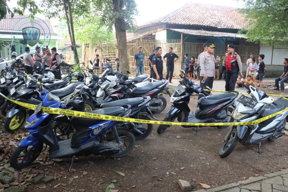Penggerebekan Sabung Ayam di Tangerang: 28 Motor Disita Petugas