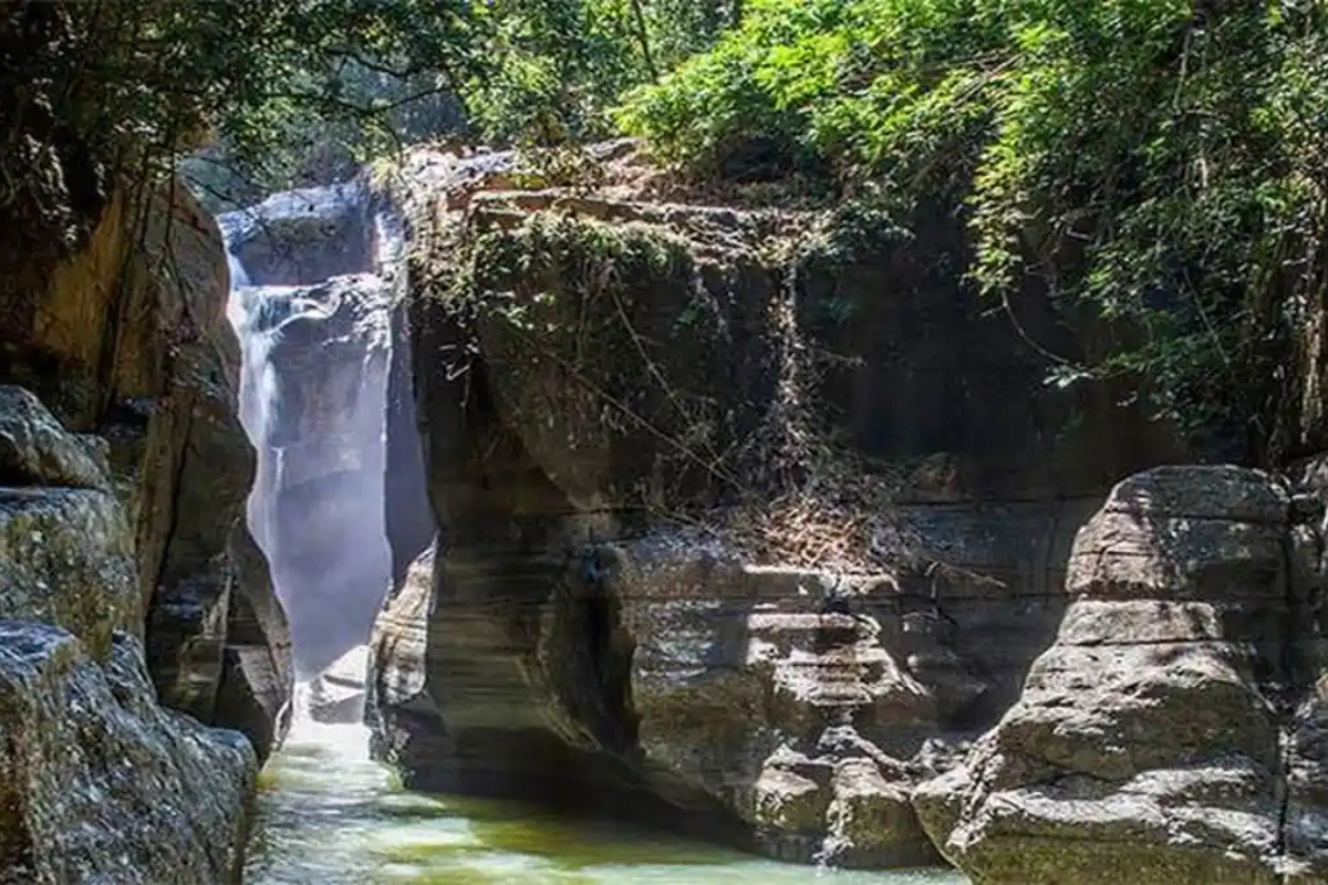 Jembatan Air Terjun Cunca Wulang Ambruk, Dua Wisman Austria Tewas