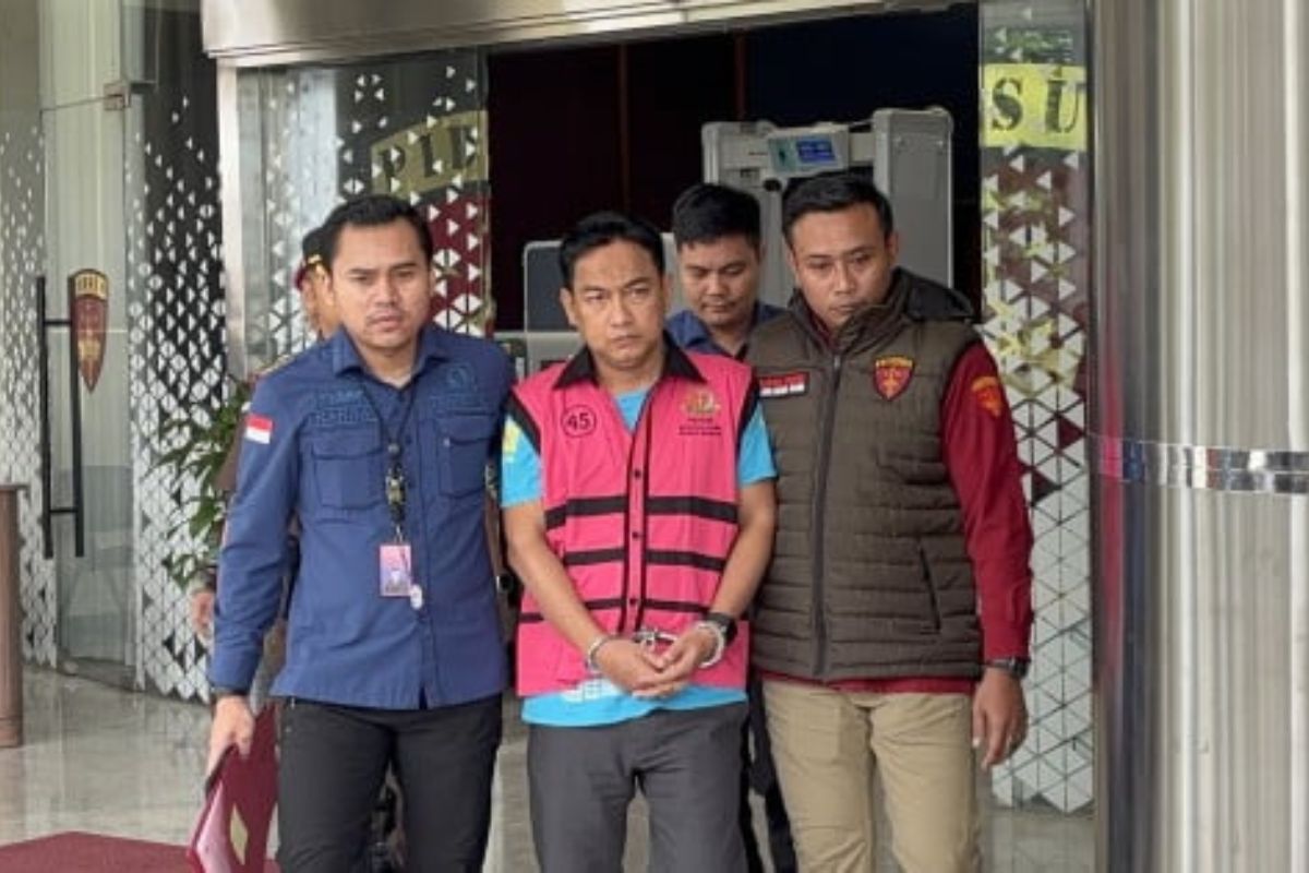 Terjerat Kasus Suap Nikel, Ketua Ombudsman Resmi Dipecat