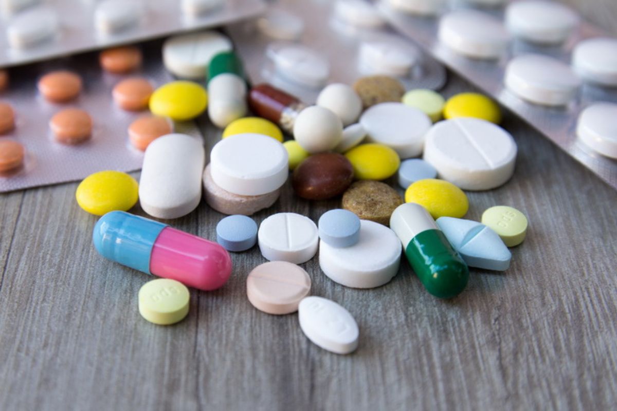 Pakar UGM Beberkan Risiko Konsumsi Obat Asam Lambung Sembarangan