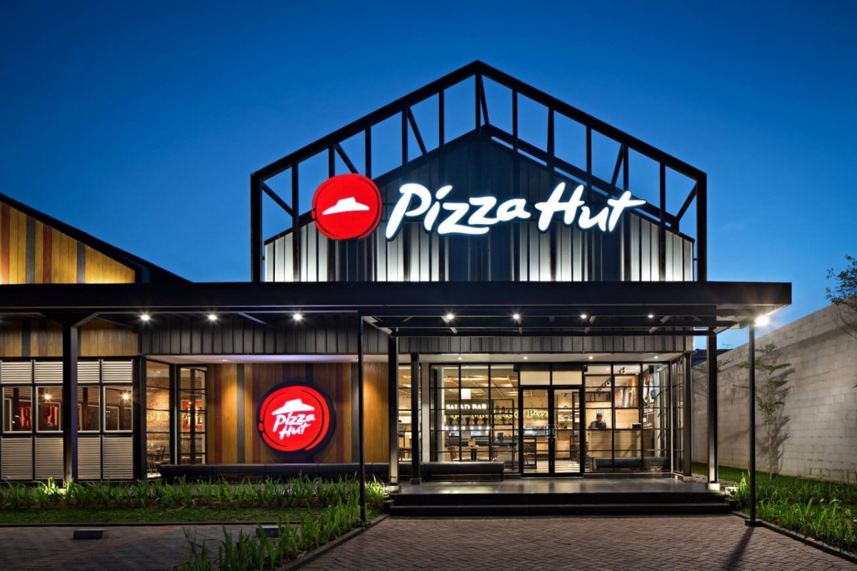 Pizza Hut Diakuisisi Dua Perusahaan Senilai Rp47,86 Triliun