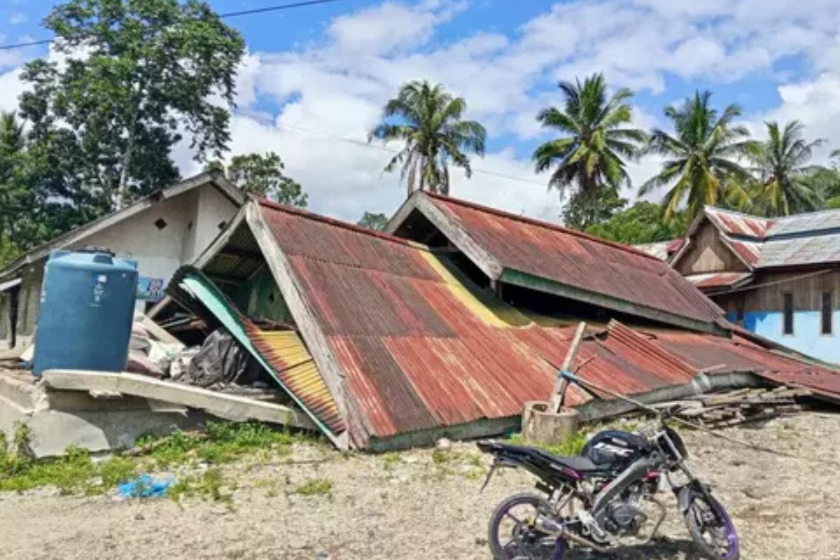 Pasca-gempa M 6,7, Wagub Sulteng Pastikan Layanan Medis Normal