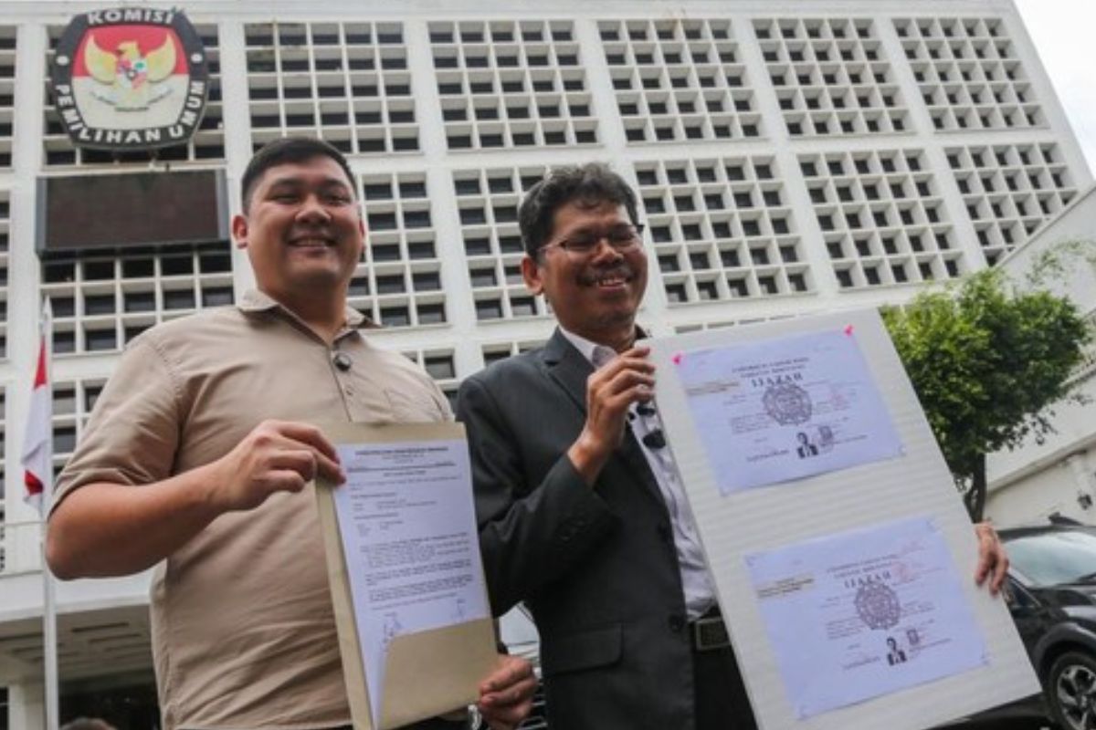 KPU hingga Rektor UGM Digugat ke PN Jakpus Soal Ijazah Jokowi
