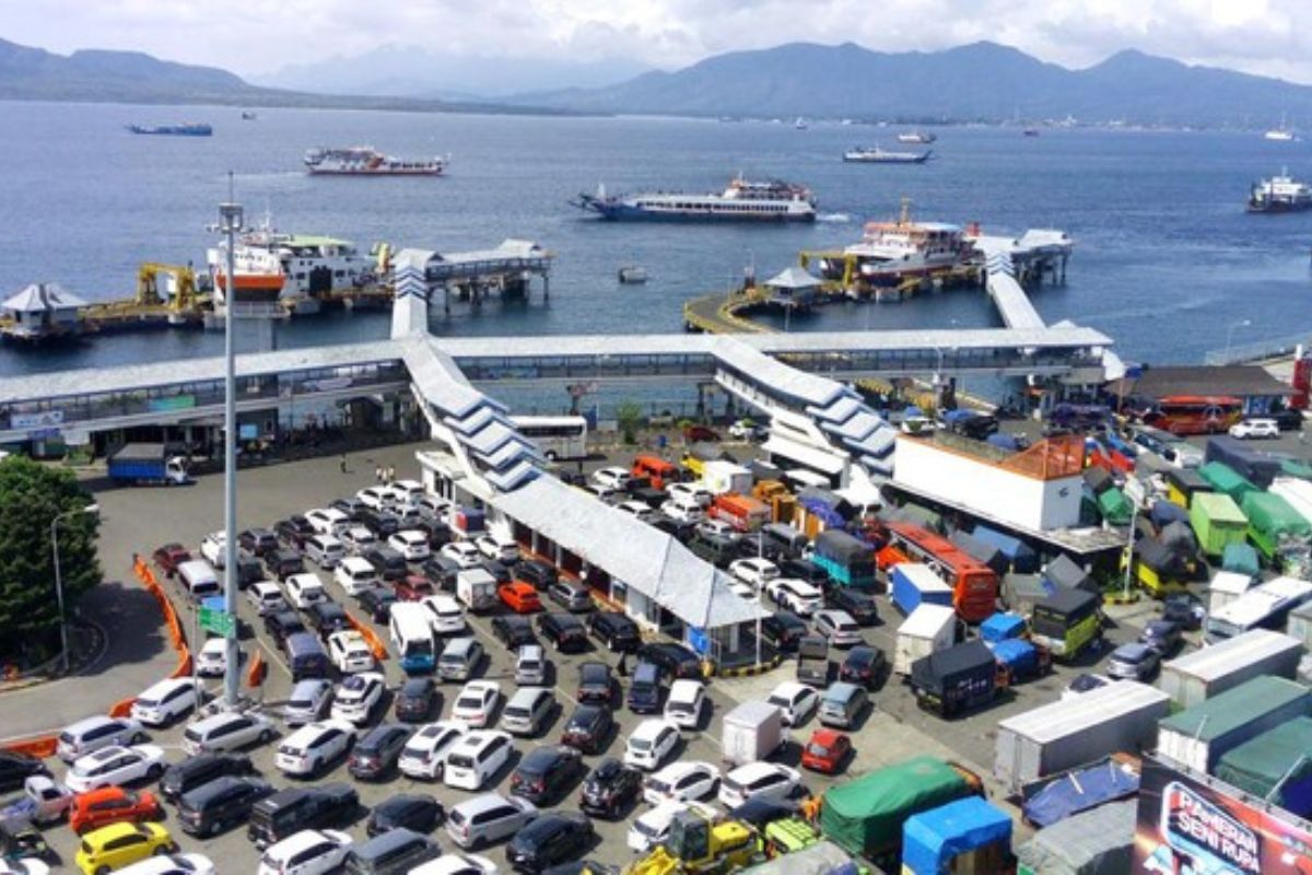 Gapasdap Ungkap Penyebab Macet Horor 7 Km di Pelabuhan Ketapang