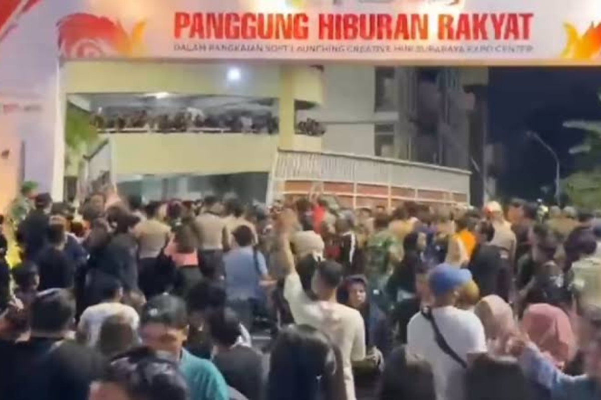 Pesta Rakyat SUBEC Surabaya Ricuh, Petugas Keamanan Cedera Serius