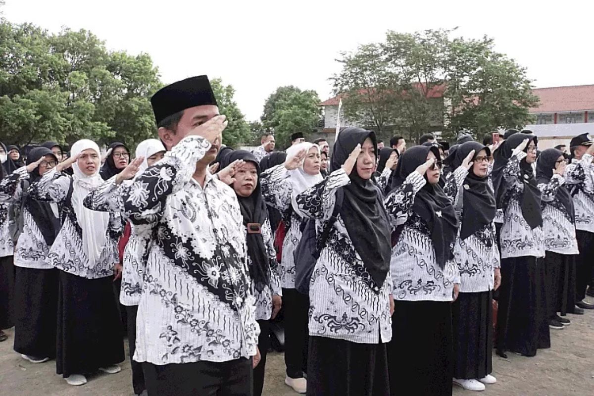 Koalisi Sebut Guru Bukan Kurang Sejahtera, tapi Dimiskinkan