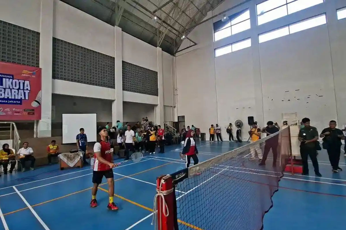 HUT Jakarta ke-499: ASN Jaktim Gelar Turnamen Badminton