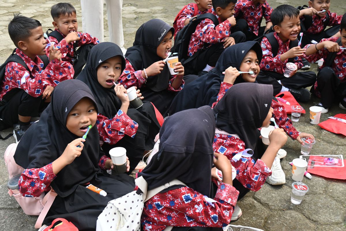 FKG UI Jawab Fluktuasi Kasus Penyakit Gigi Mulut dengan Program Pengabdian Masyarakat Presisi