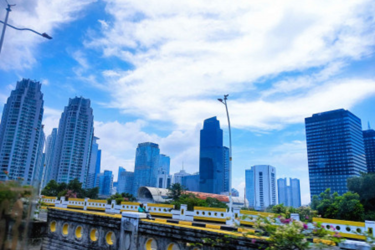BMKG Prakirakan Cuaca Jakarta Cerah Berawan pada Jumat