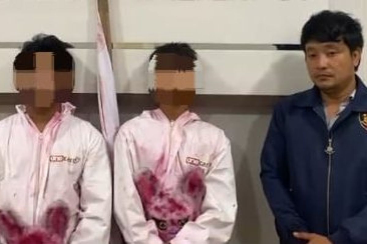 Viral Takuti Warga Pakai Kostum Pocong, 2 Pemuda Ditangkap di Riau