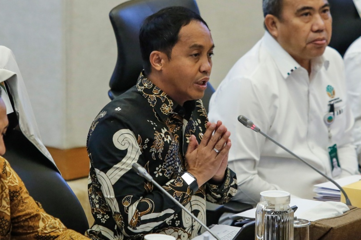 Usut Kasus Korupsi Bupati Kuansing, Komisi IV DPR Panggil Menhut Raja Juli