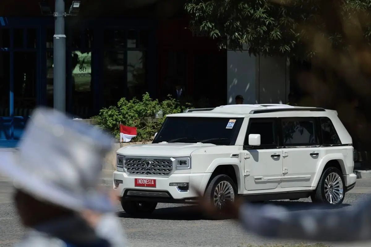 Pindad Rancang Mobil Kepresidenan Transparan Pesanan Prabowo