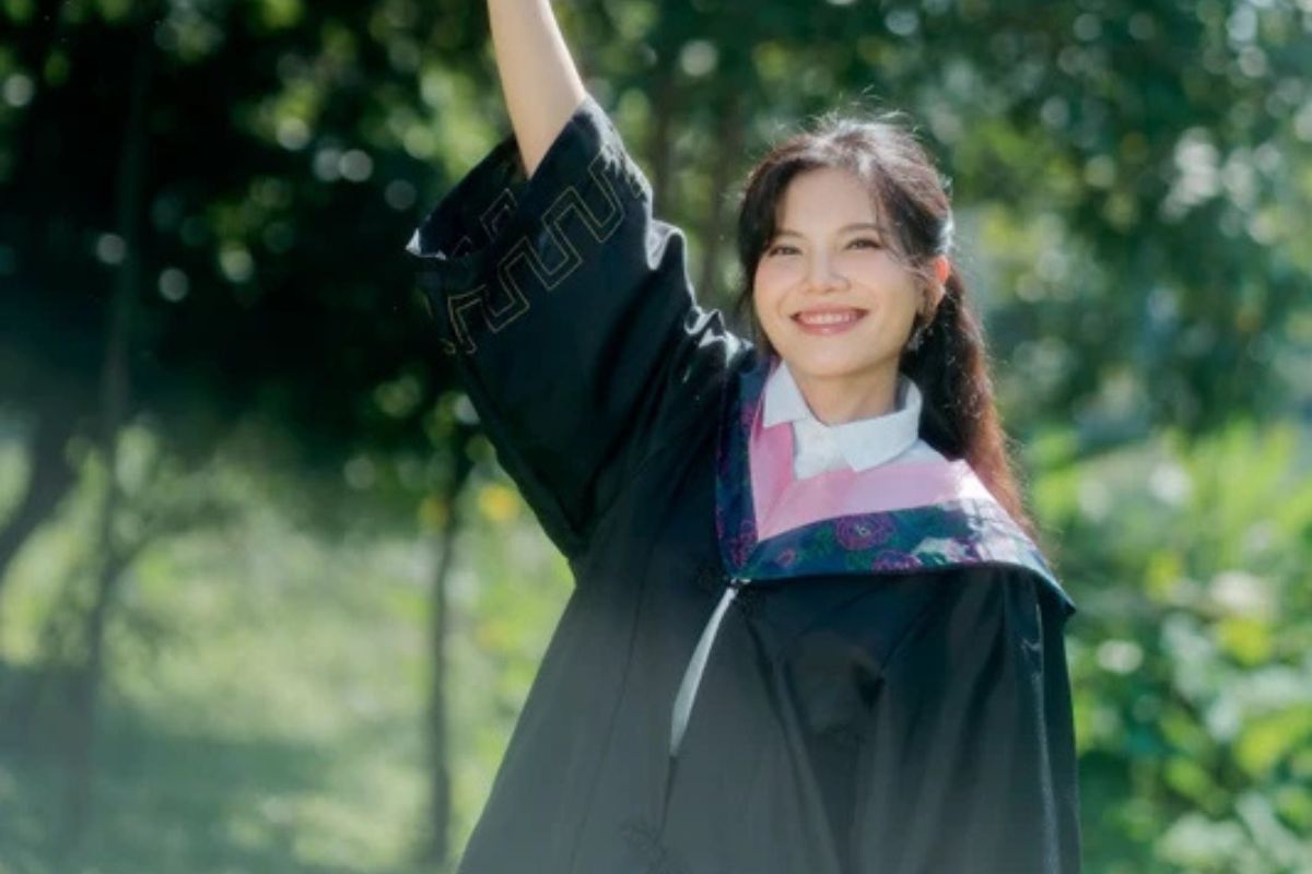 Kisah Angel, Raih Gelar Sarjana ITB pada Usia 20 Tahun