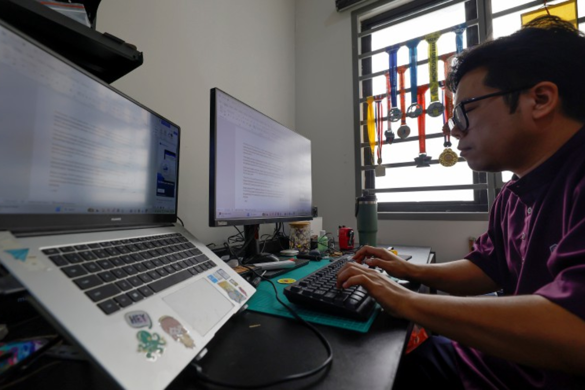 ulai 1 Agustus, ASN Malaysia Terapkan Sistem Kerja Hybrid 2 Hari WFH