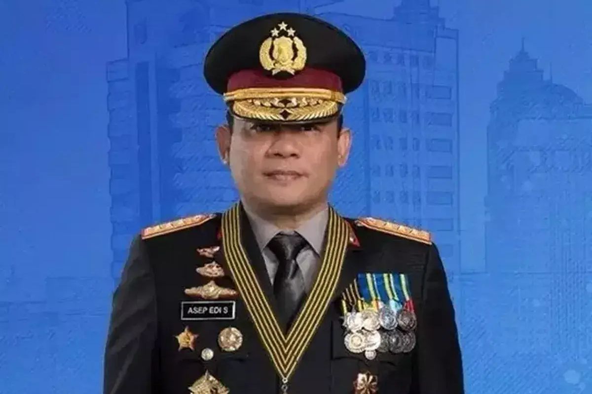 Kapolri Naikkan Pangkat Kapolda Metro Jaya Jadi Komjen Polisi