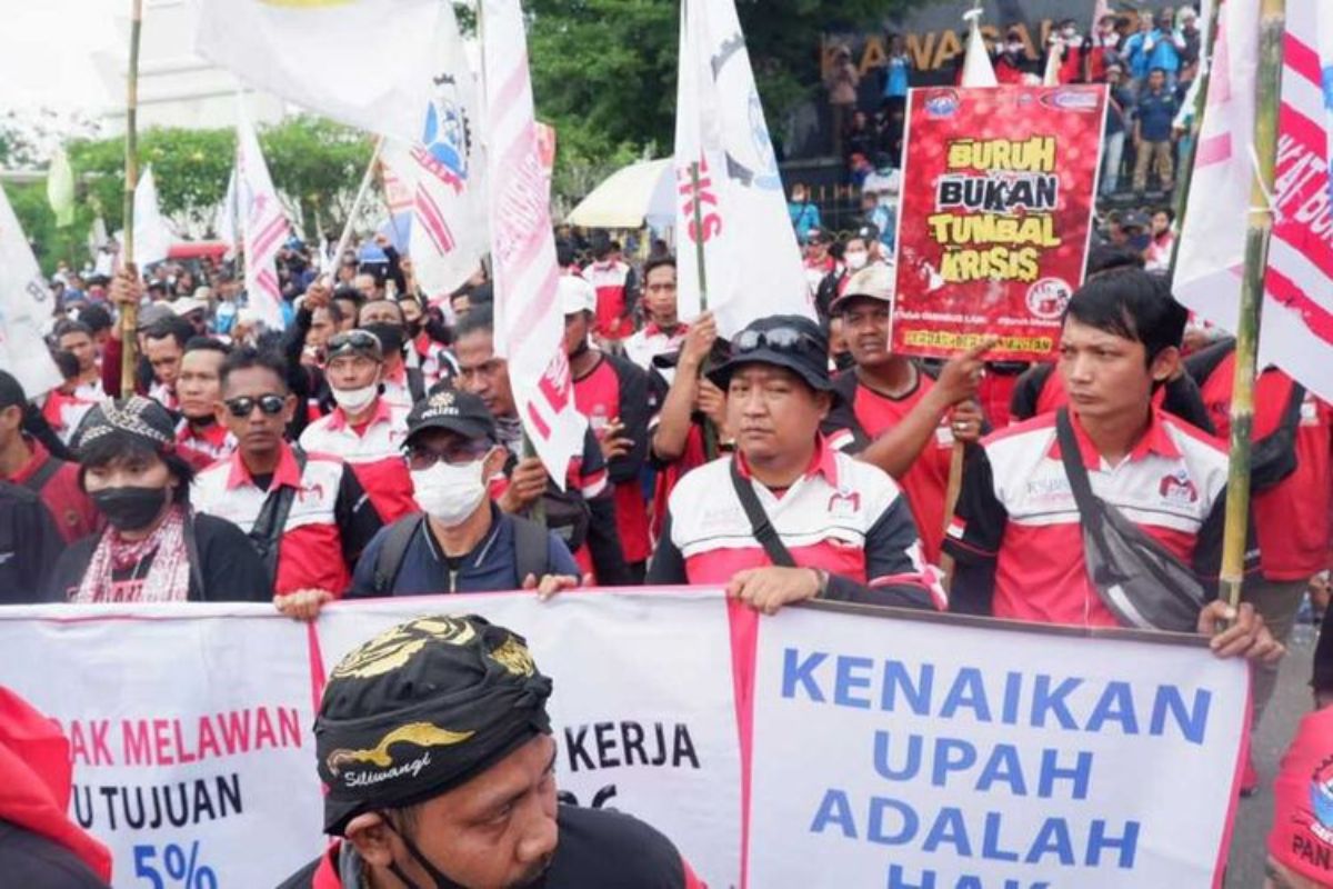Revisi UU Ketenagakerjaan: Upah Minimum Wajib Berdasar Kesepakatan