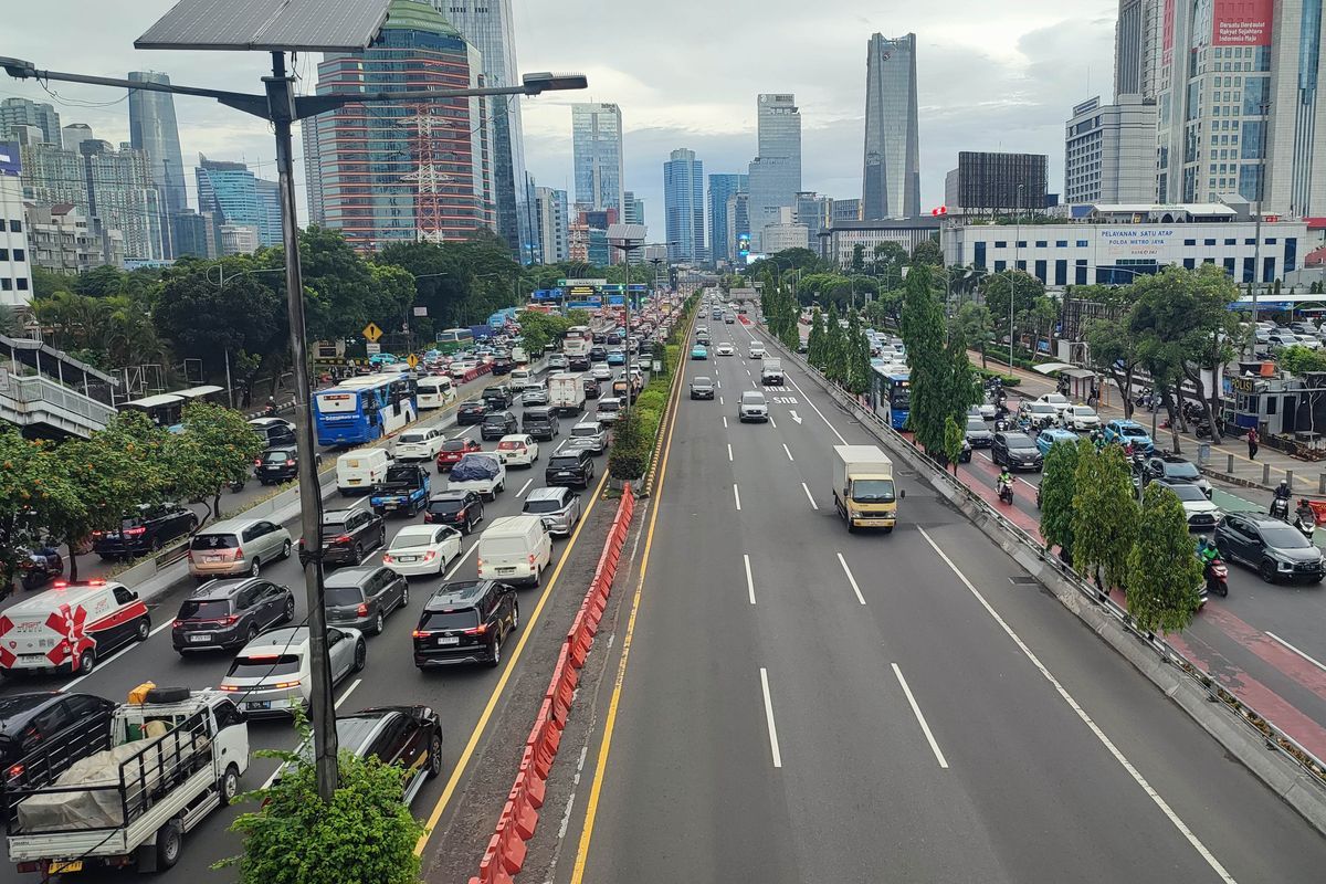 Info Terkini: Ruas Tol Dalam Kota dan Janger Arah Jakarta Padat