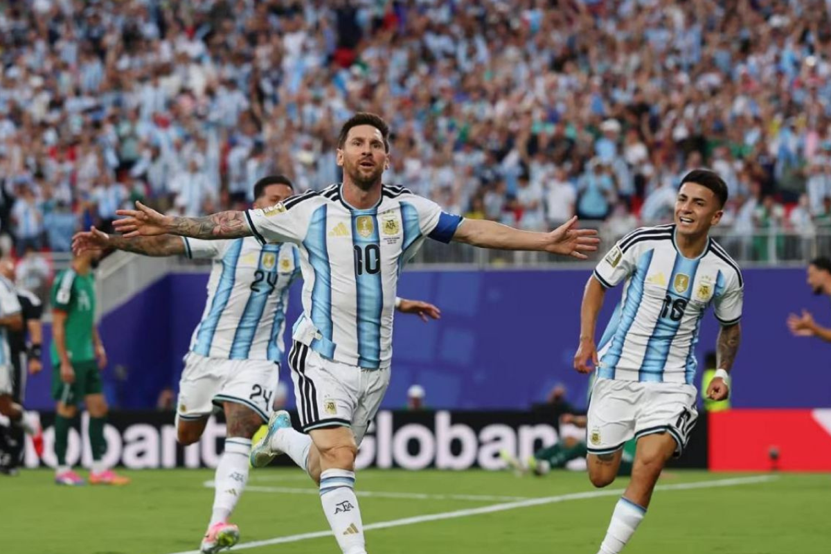Messi Jadi Motor Serangan Argentina Kontra Aljazair di Grup J