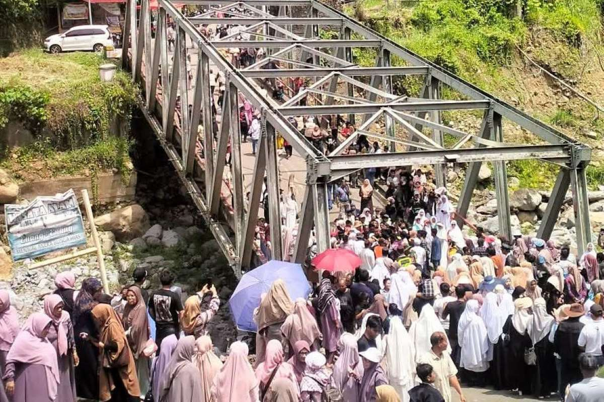 Menteri PU Apresiasi Aksi Warga Aceh Swadaya Perbaiki Jembatan Rusak