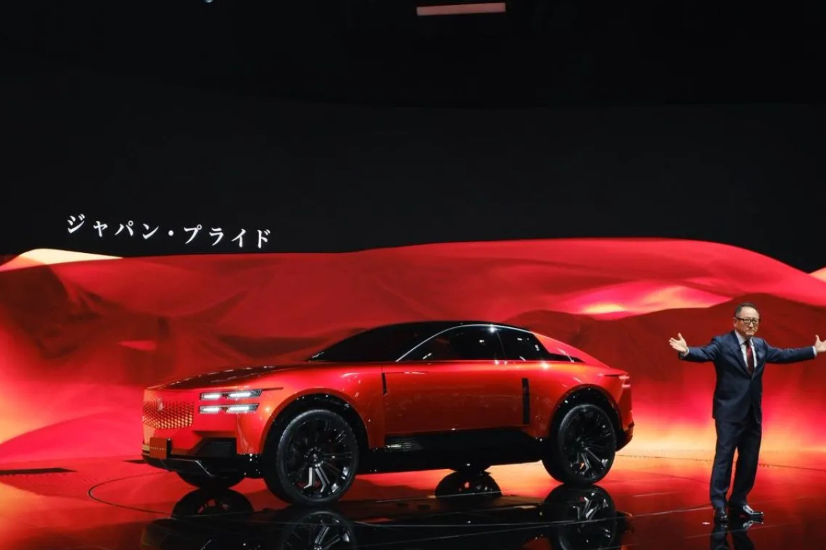 Alasan Bos Toyota Ingin Pertahankan Mobil Mesin Konvensional