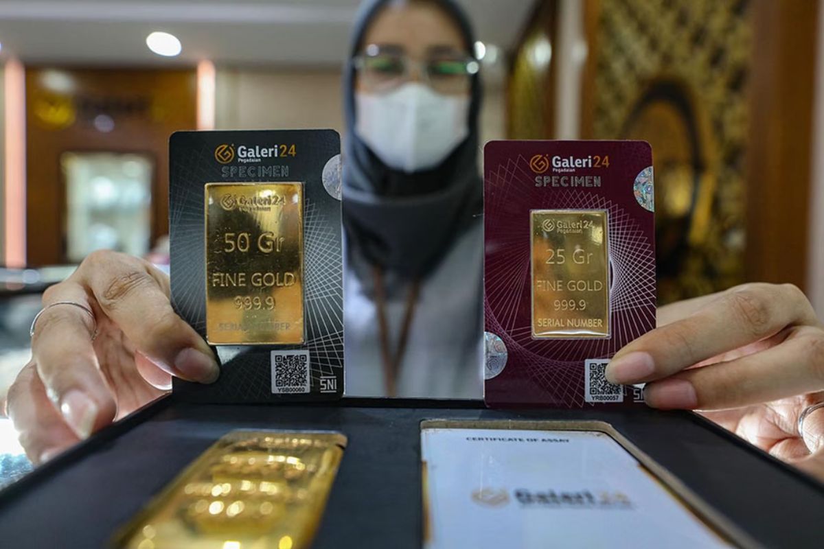 Harga Emas Antam Hari Ini Stabil, Berada di Rp2,668 Juta per Gram