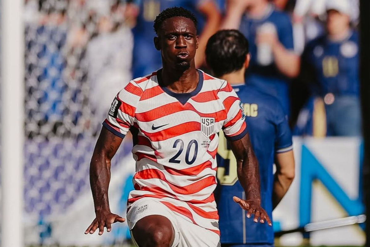 Kartu Merah Balogun Dihapus Usai Trump Telepon FIFA, Blatter Bereaksi