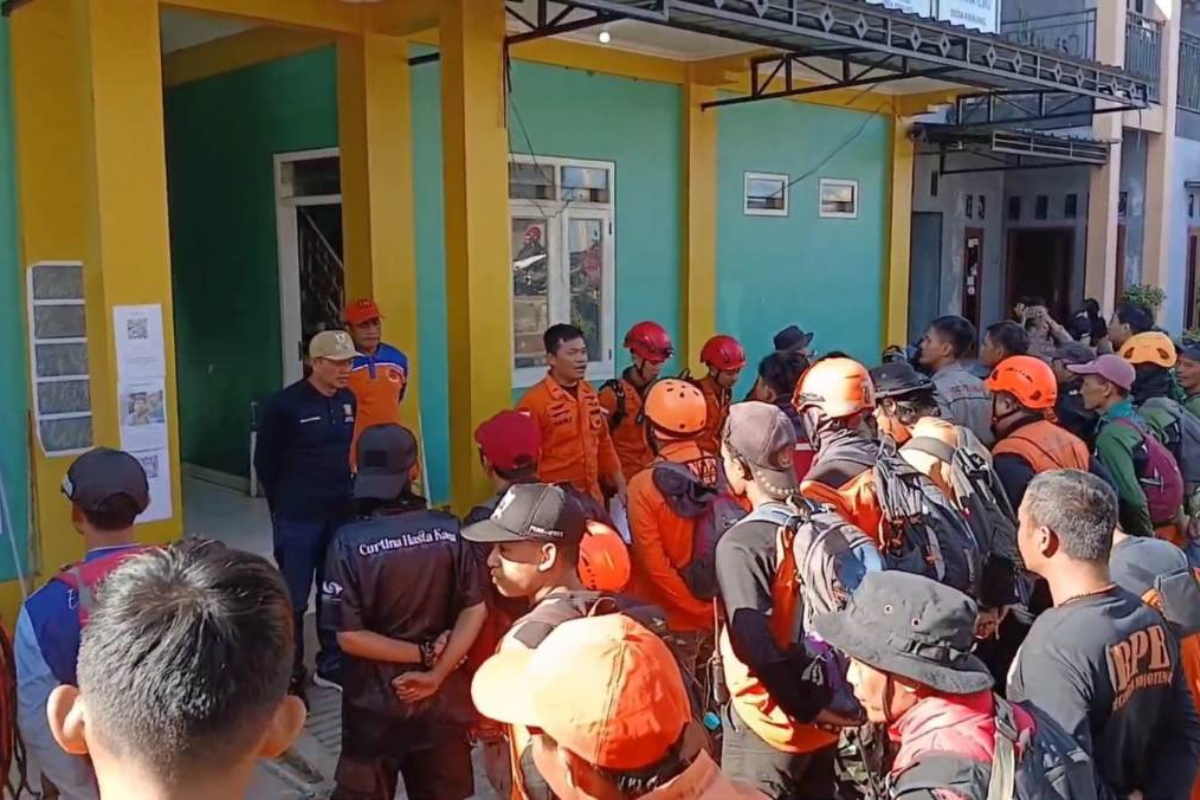 Pencarian Remaja Hilang di Gunung Bismo, Sang Ayah Turun Langsung ke Hutan