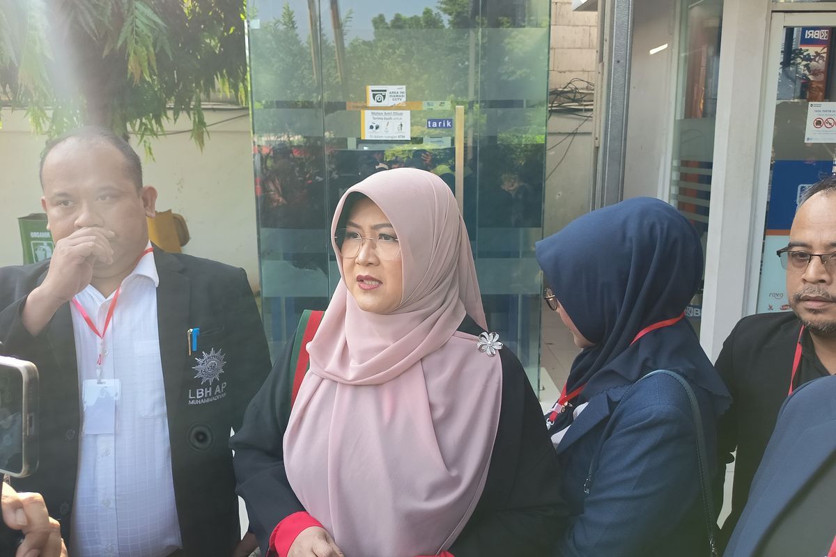 Sidang Pencemaran Nama Baik Jokowi, Dokter Tifa Tiba di PN Jaktim