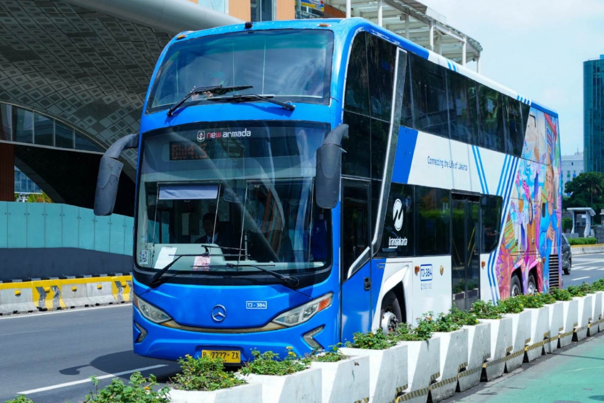 Tawuran di Sekitar Stasiun Klender Ganggu Layanan Transjakarta