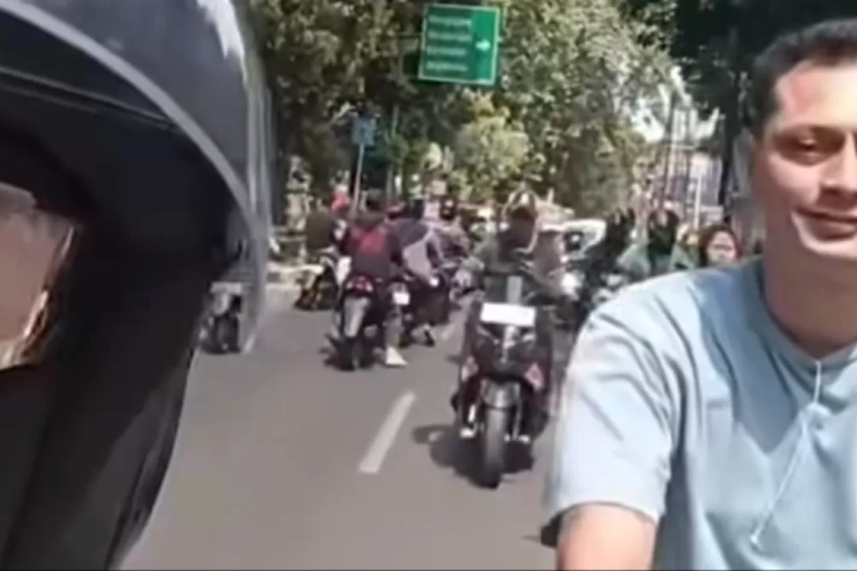 Aksi Arogan Pengendara Ninja Pukul Pemotor di Jagakarsa Berakhir Ditangkap