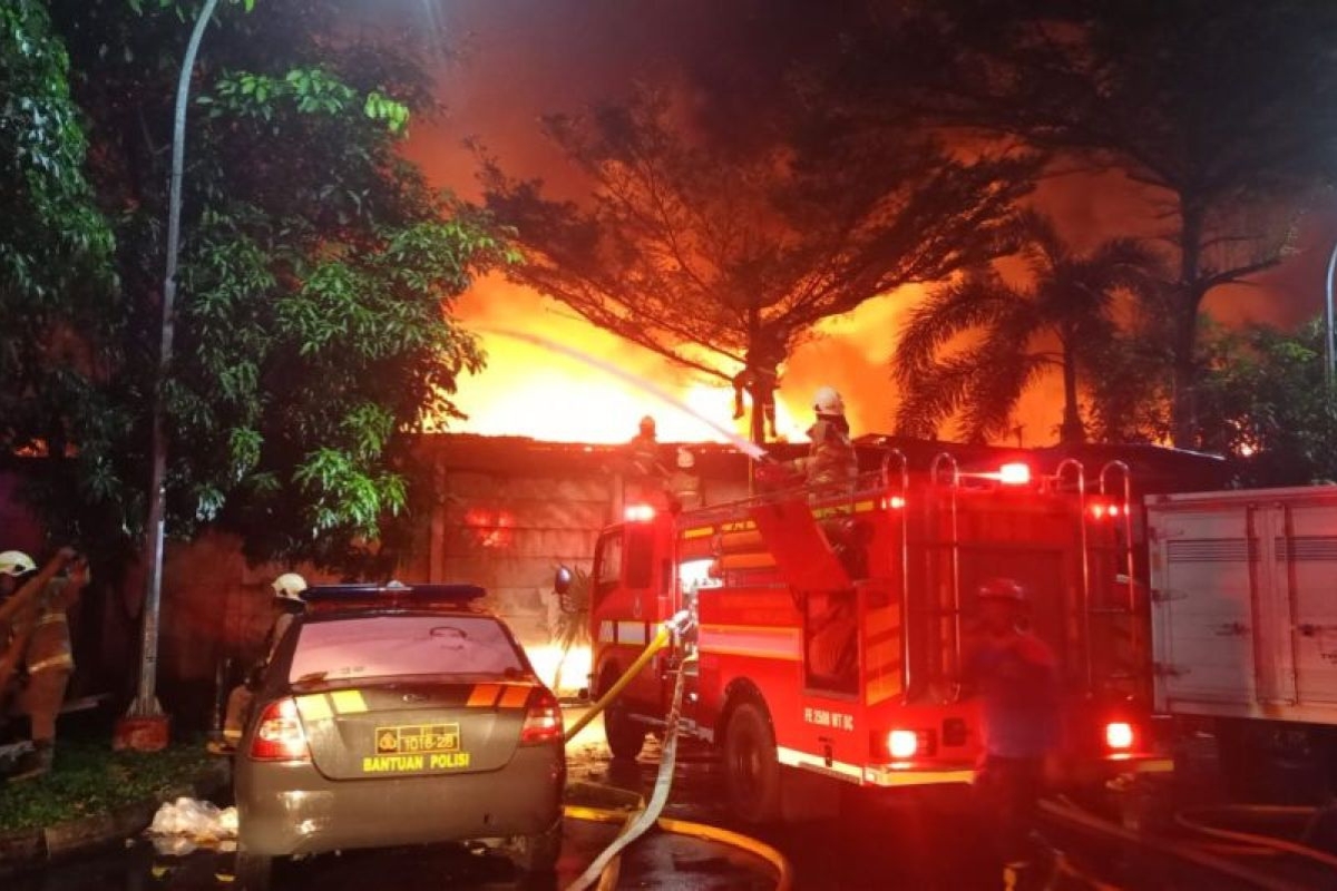 Hanguskan 250 Rumah, Kebakaran di Kemayoran Baru Padam Setelah 7 Jam