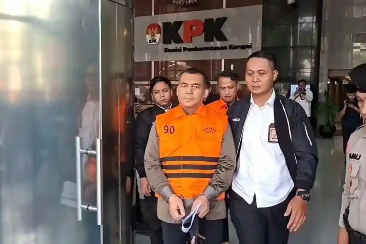 Kasus Korupsi Imigrasi, KPK Tahan Wamen Silmy Karim dan 7 Orang Lain