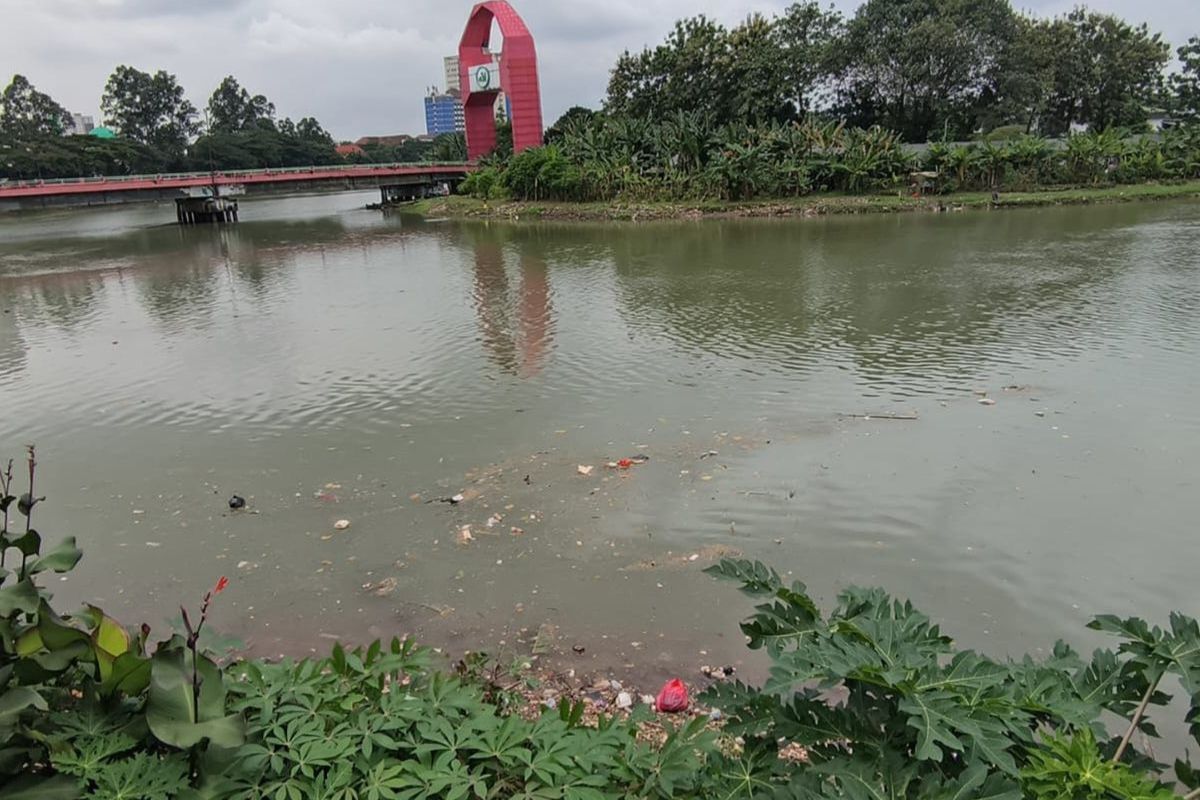 Risiko Bakteri Kebal Antibiotik Akibat Banjir dan Air Limbah