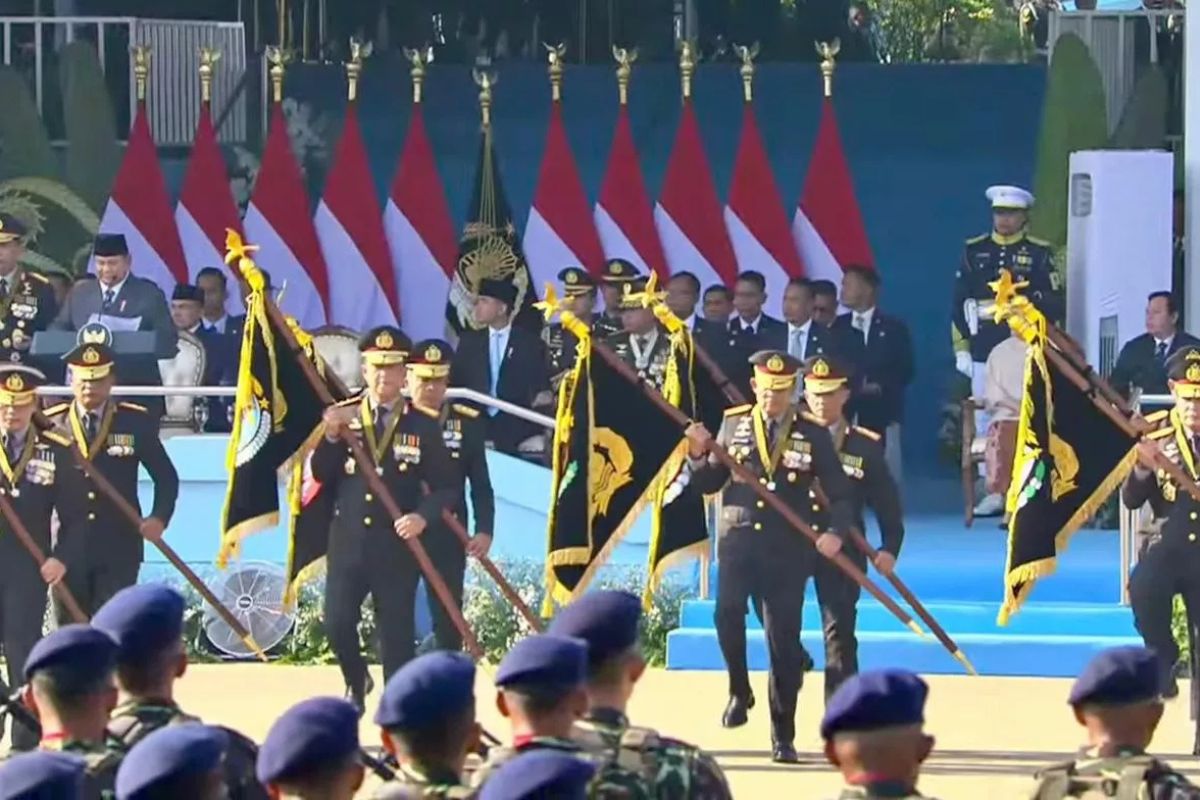 Terima Nugraha Sakanti dari Presiden, Polda Riau Gelar Kirab