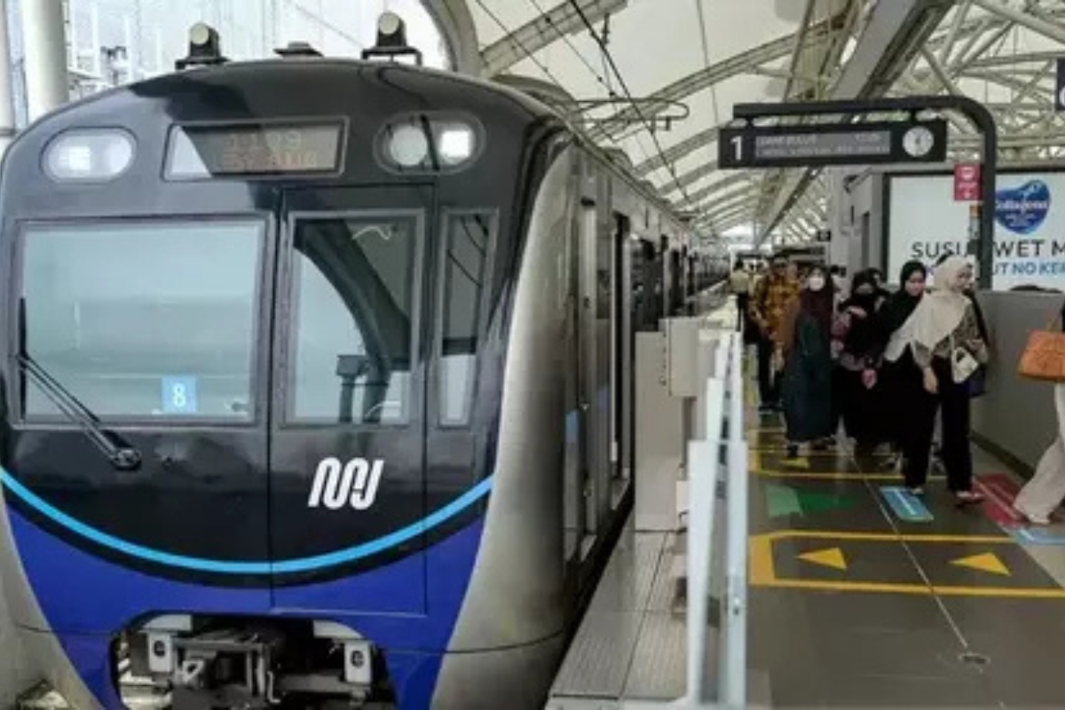 Jumlah Penumpang Harian MRT Jakarta Tembus 144 Ribu Pengguna