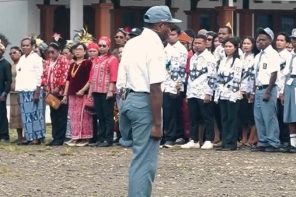 Decky Degei: Keterbatasan Bukan Halangan Jadi Komandan Upacara