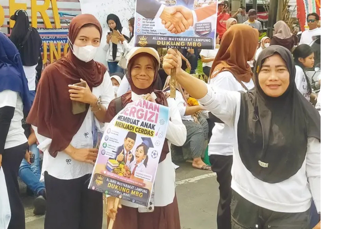 Aliansi Masyarakat Lampung Demo Minta Program MBG Tak Dihentikan